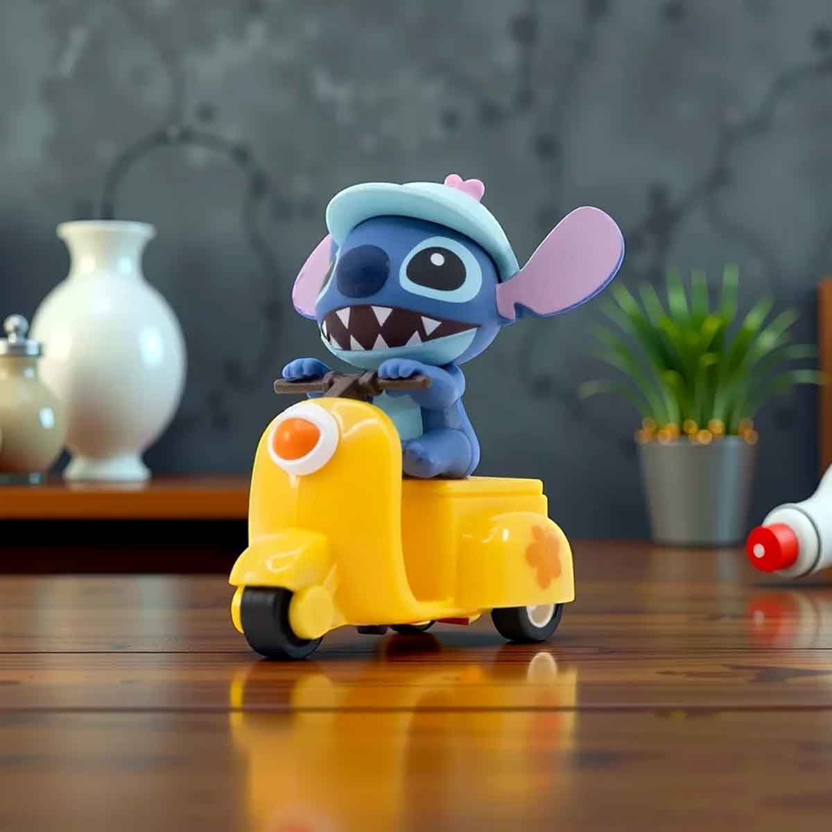 Disney Stitch 2" Zoom Hero Assorted Pullback Unisex, 3-4 Years