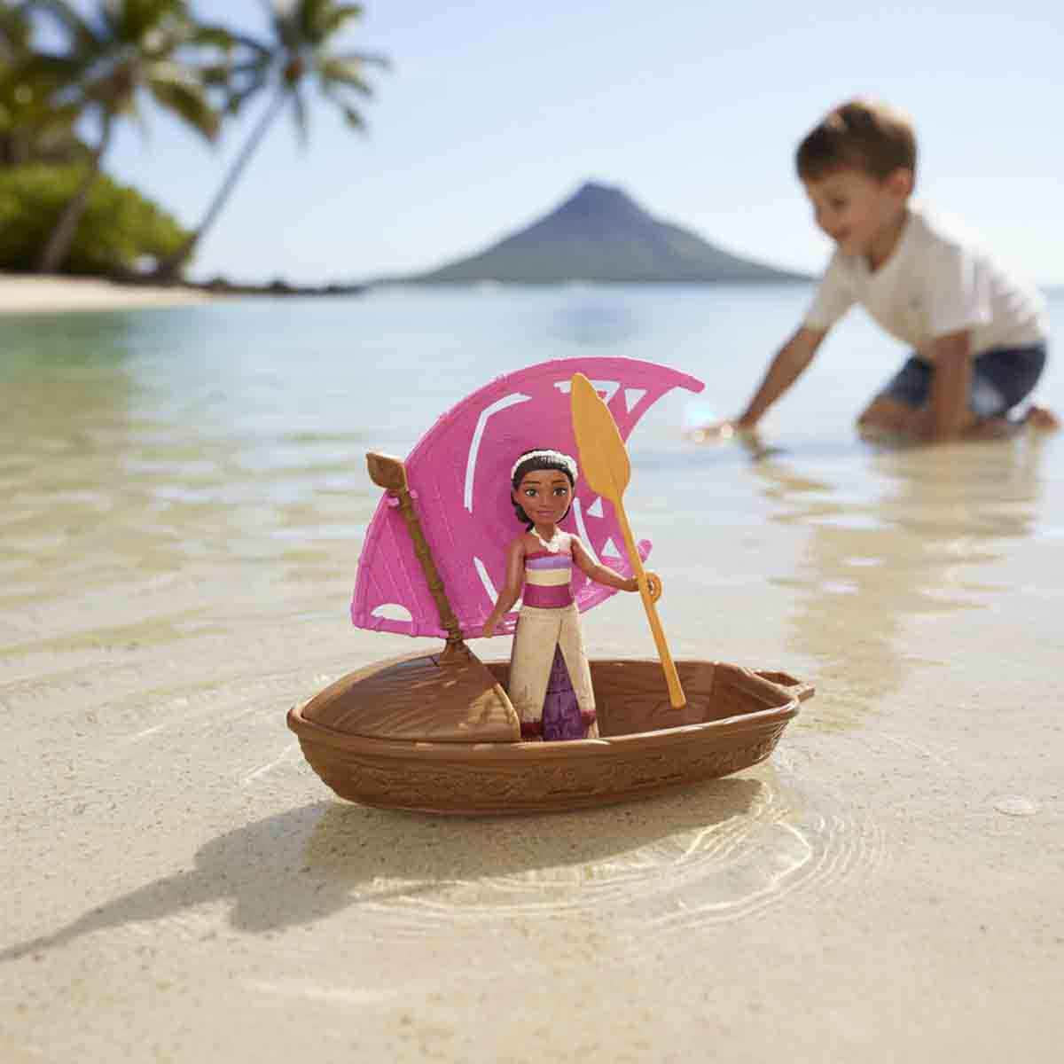 Disney Princess Moana Core Surprise Assorted Fashion Dolls Girls, 3-4 Years