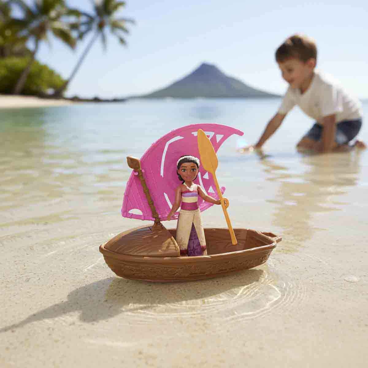 Disney Princess Moana Core Surprise Assorted Fashion Dolls Girls, 3-4 Years