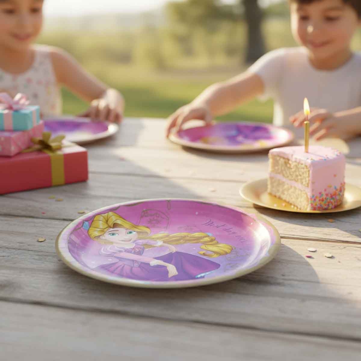 Disney Princess 8-Piece 9" Rapunzel Paper Plate Set