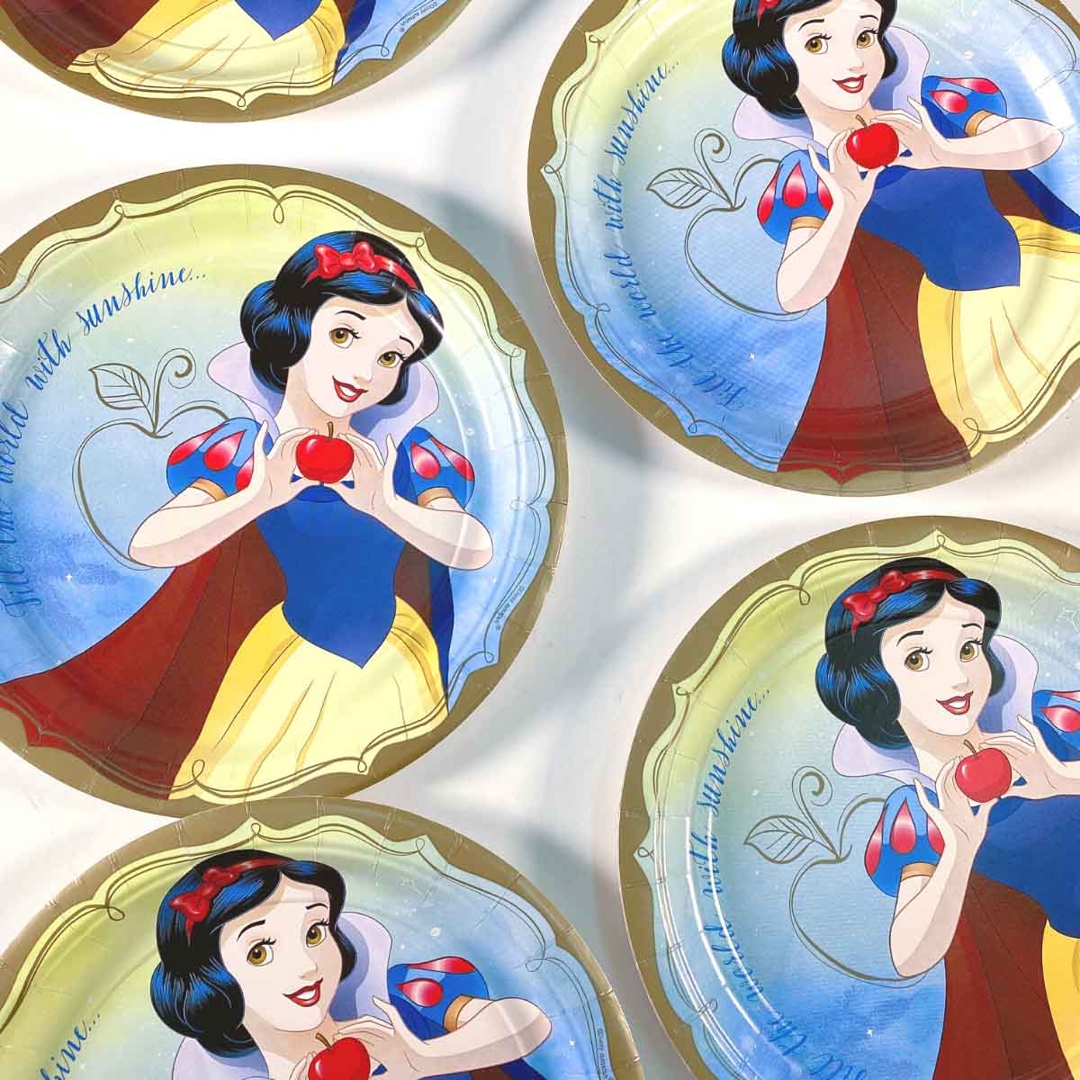 Disney Princess 8-Piece 9" Snow White Paper Plate Set