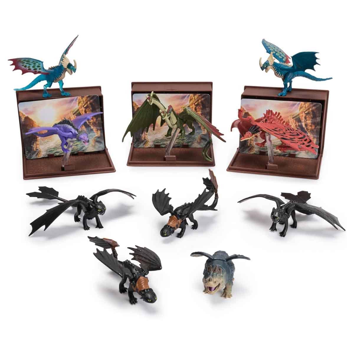 DreamWorks Dragons Mini-Dragon Assorted Figure with Collector’s Card & Display Book Boys, 5-7 Years