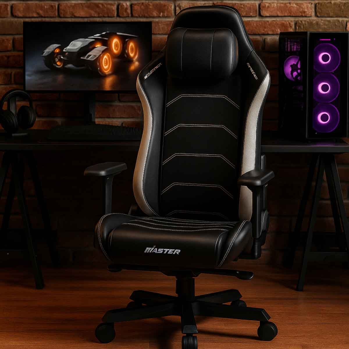 DXRacer Black/White Master Series Gaming Chair