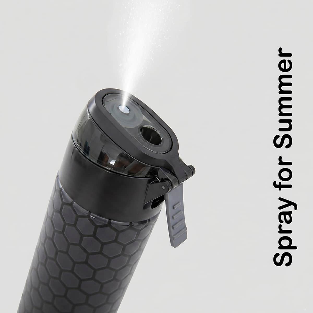 Eazy Kids 640ml Football Insulated Stainless Steel Water Bottle with Spray