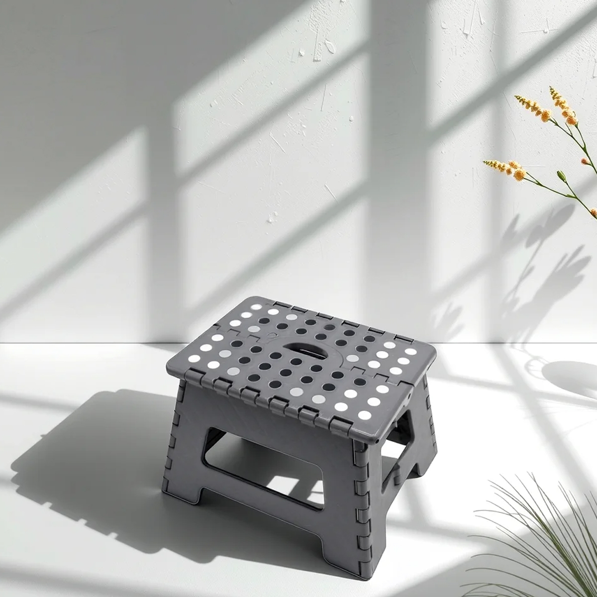 إيزي كيدز قاعدة قابلة للطي باللون الرمادي للأطفال من عمر 0 إلى 2 سنة