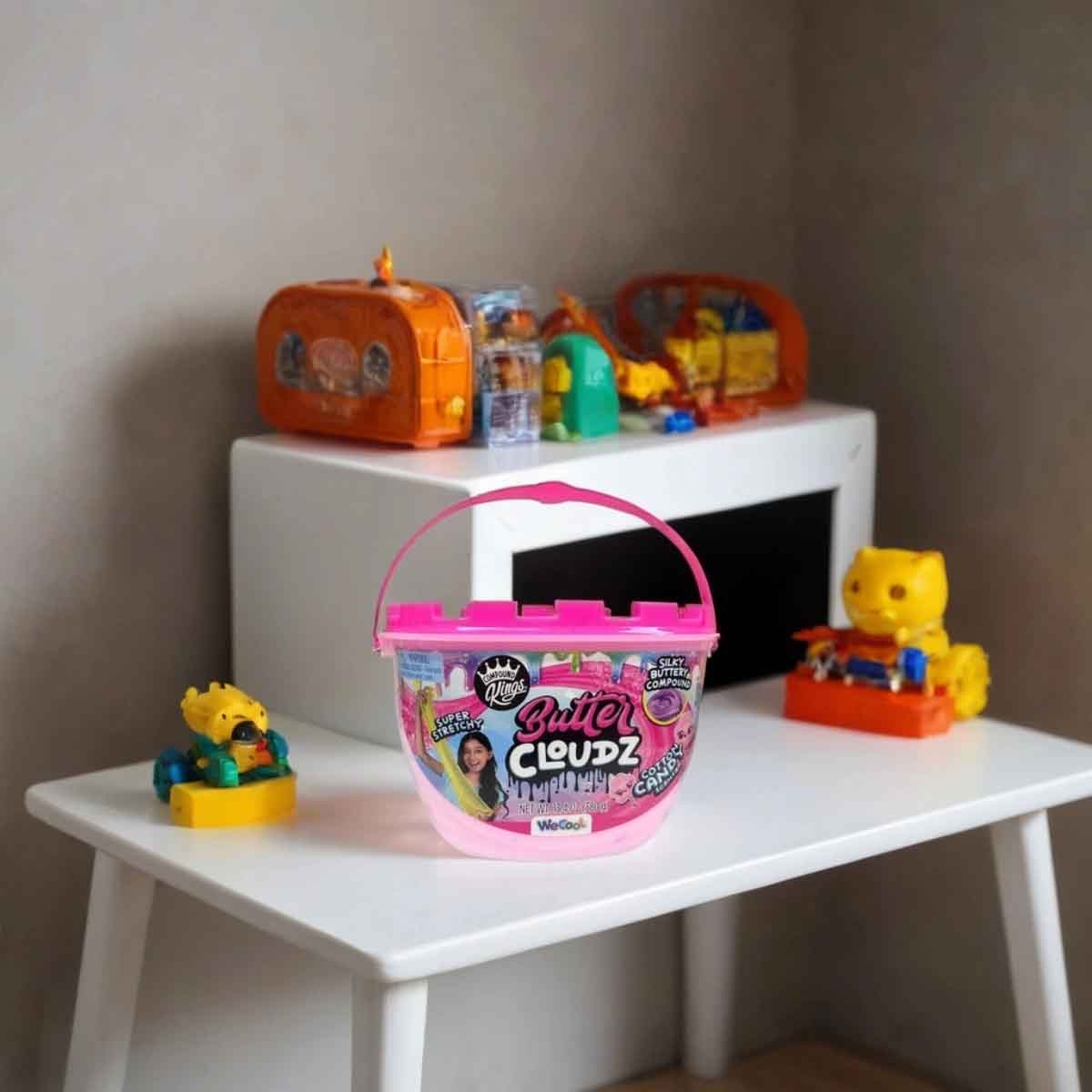 Fisher-Price Clay Pot with Compound Kings Butter Cloudz & Play-Doh Picnic Shapes Starter Set Bundle Unisex, 3-4 Years