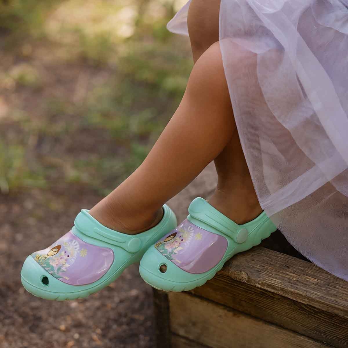 فروزن صنادل خفيفة مريحة للأطفال بطبعة إلسا باللون الأكوامارين للبنات