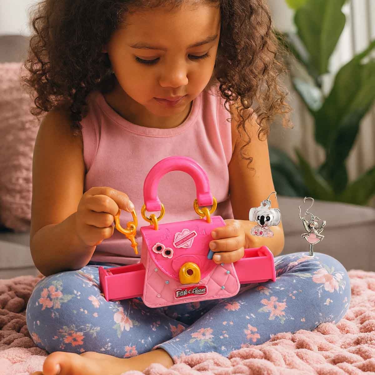 فن لوكيتس حقيبة سرية صغيرة مع مجموعة مكياج للفتيات عمر 5-7 سنوات