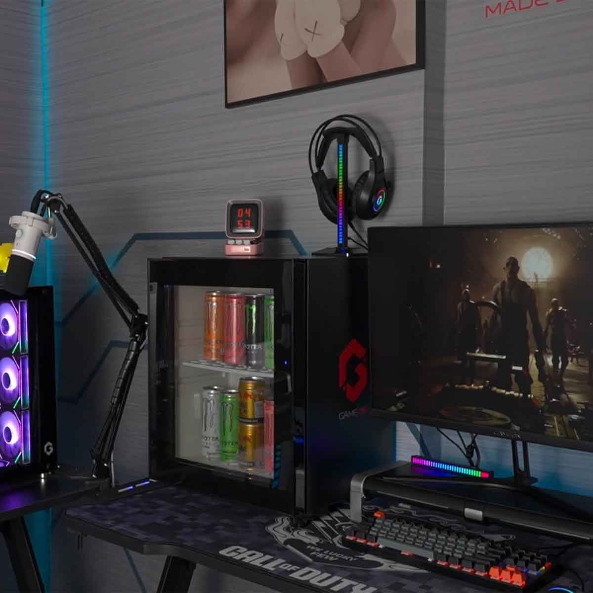 Game On 30-Litre Frostbite Mini Gaming Fridge