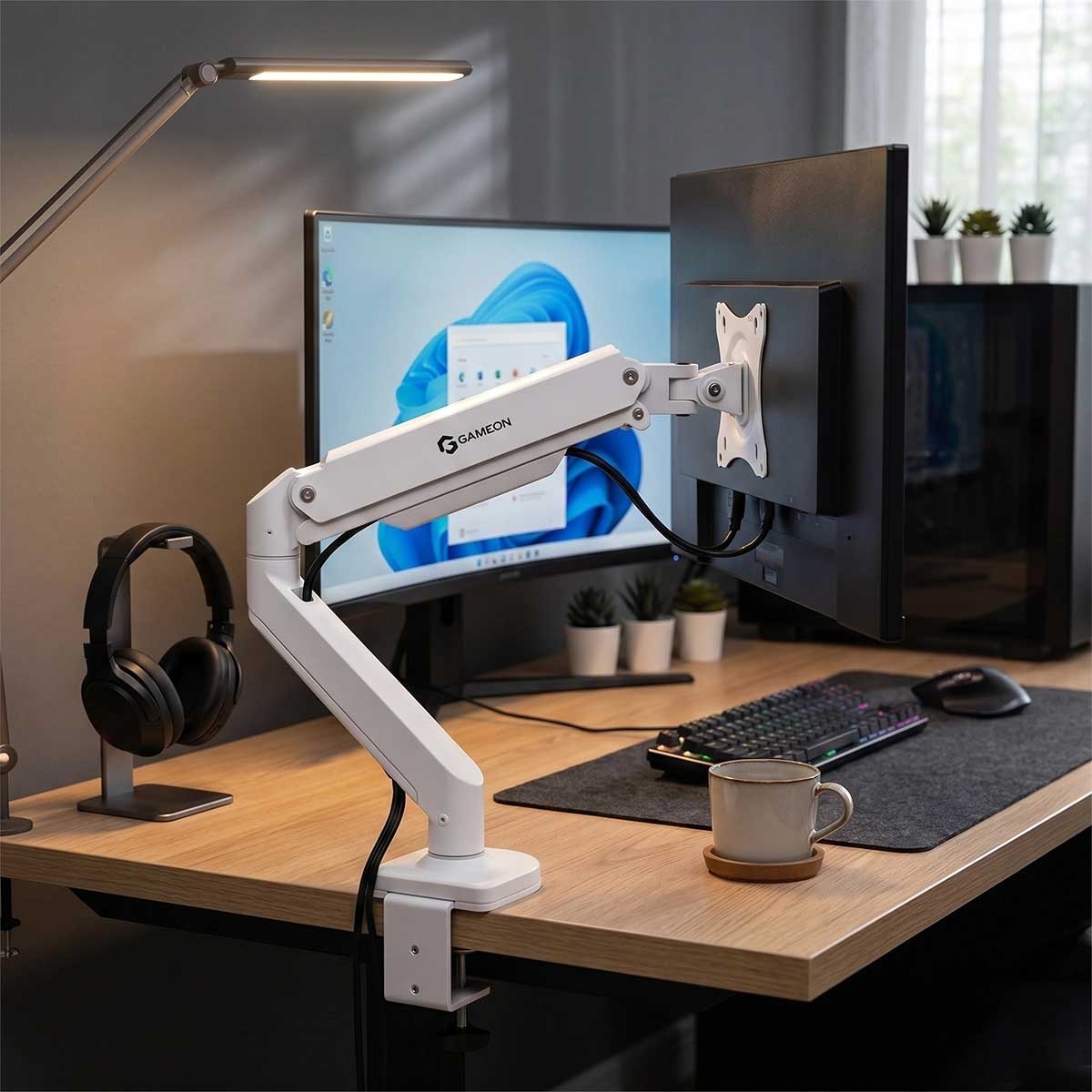 Game On White GO-5600 Gas Mechanical Spring Single Monitor Arm