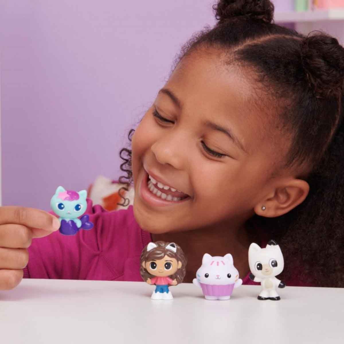 Gabby's Dollhouse 2" Assorted Mini Figure Girls, 3-4 Years