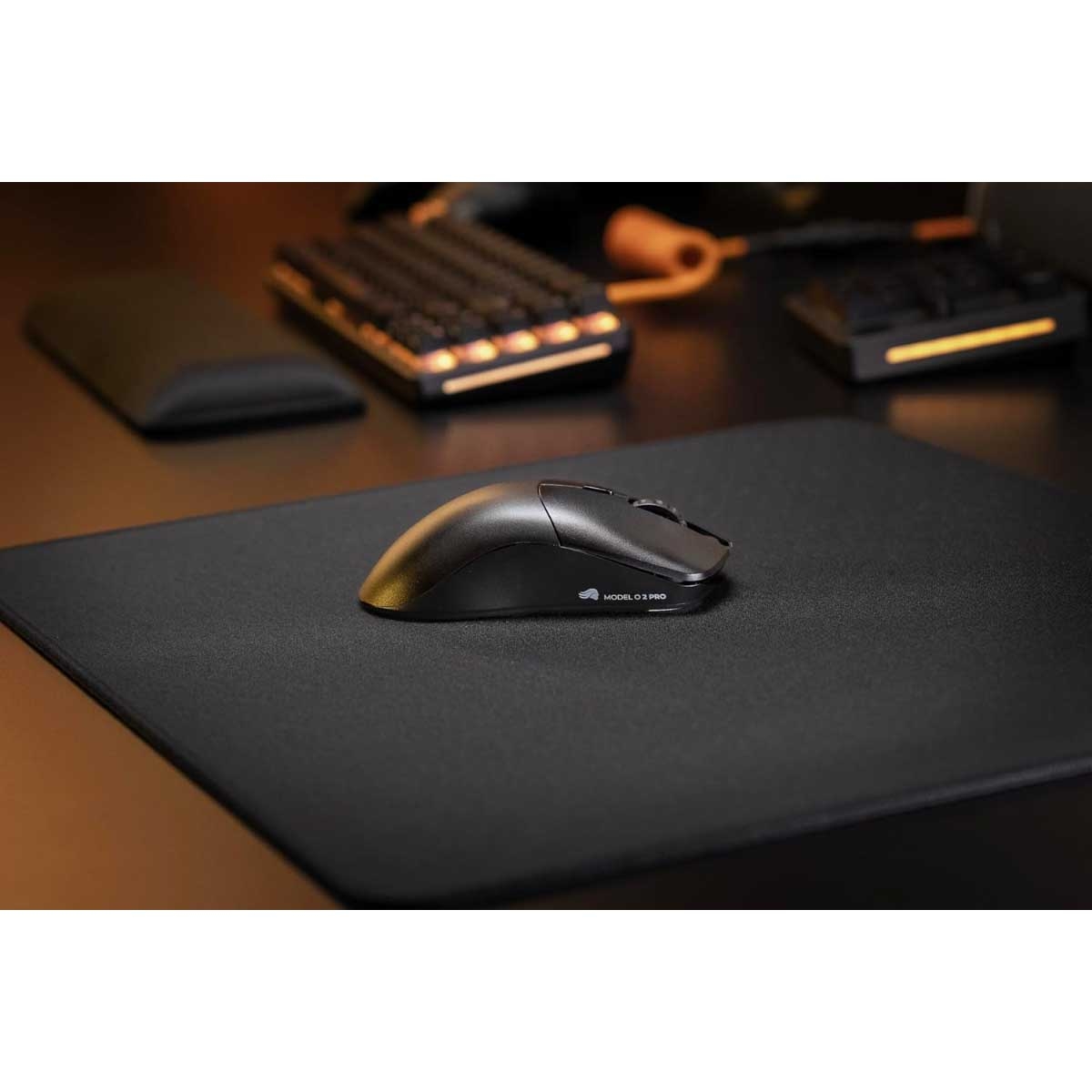 ماوس الألعاب التنافسي اللاسلكي Glorious Black Model O 2 PRO بتردد 1 كيلو هرتز