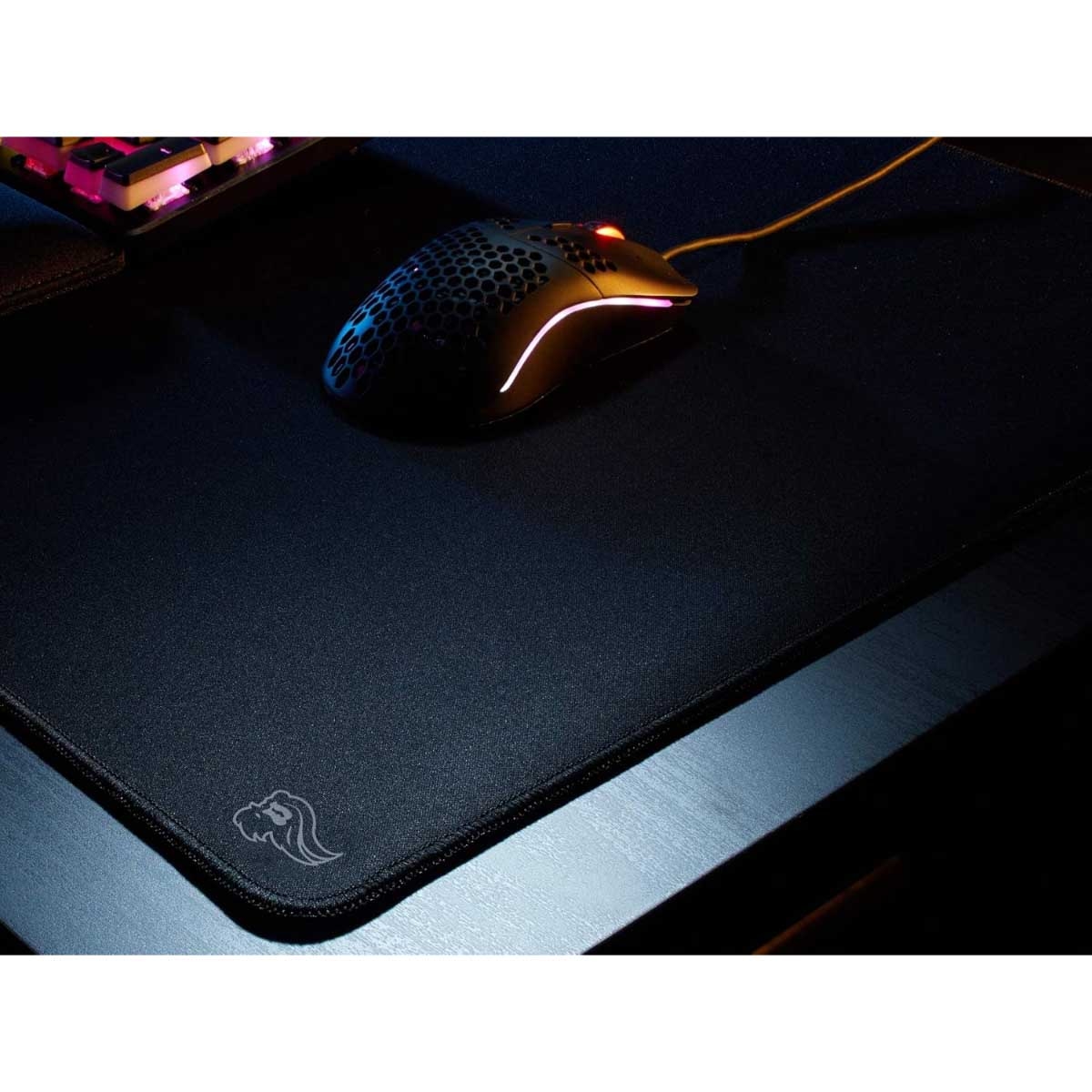 لوحة ماوس الألعاب Glorious Black Stealth Edition