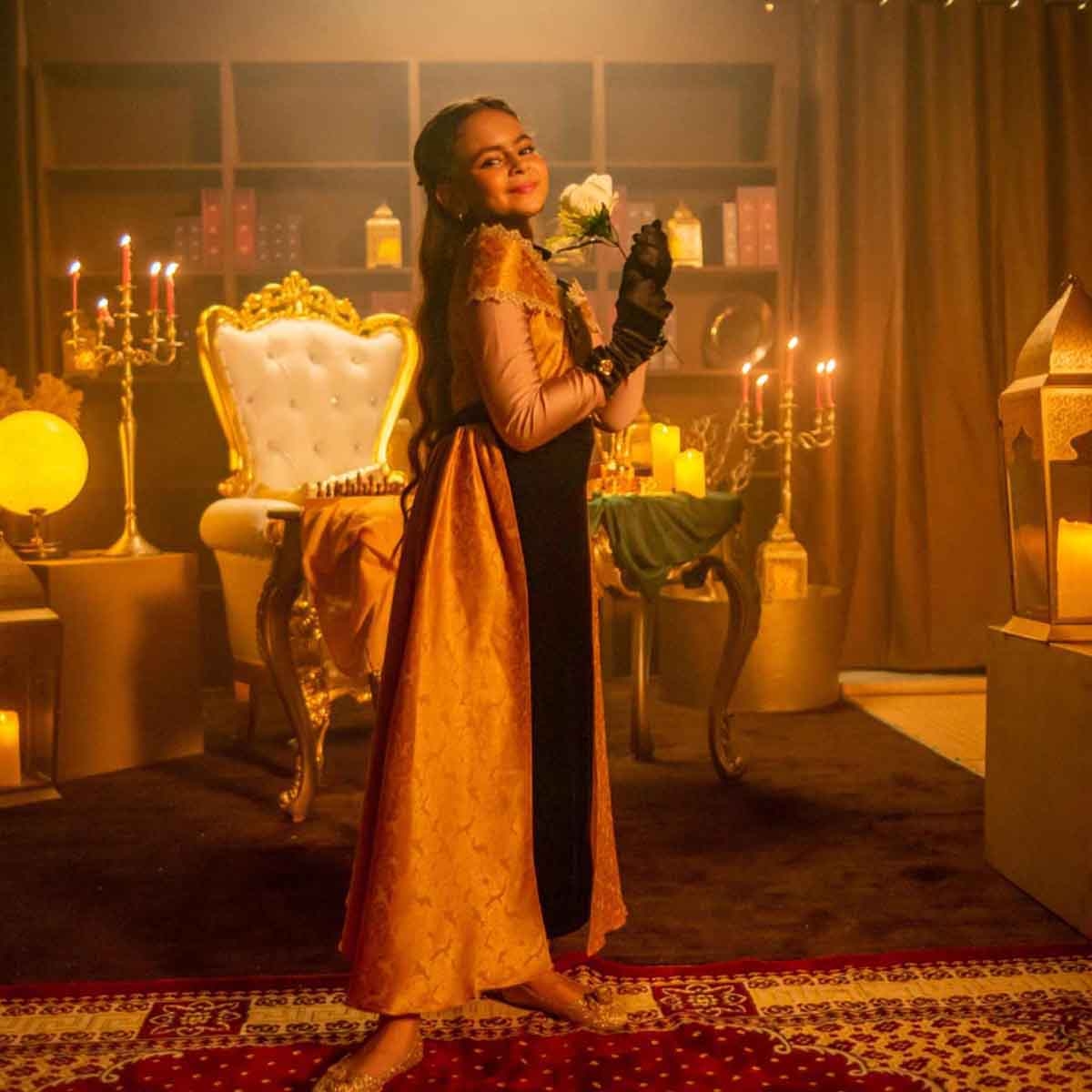 Disney Golden Princess Belle Prestige Costume