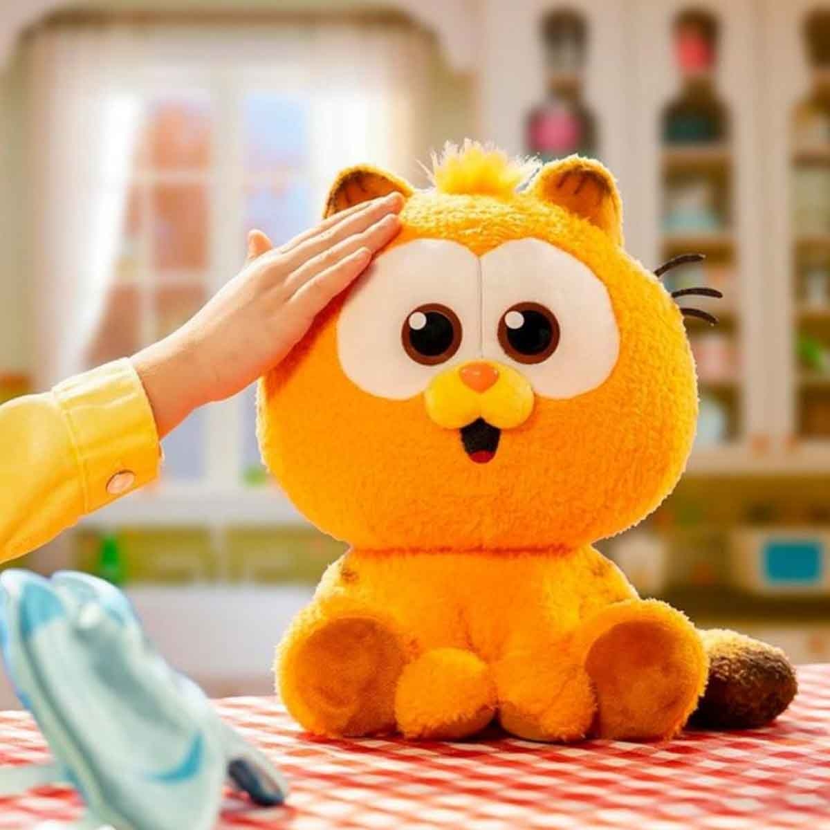 Goliath 10″ Animagic Baby Garfiled Plush Interactive Toy Unisex , 3-4 Years