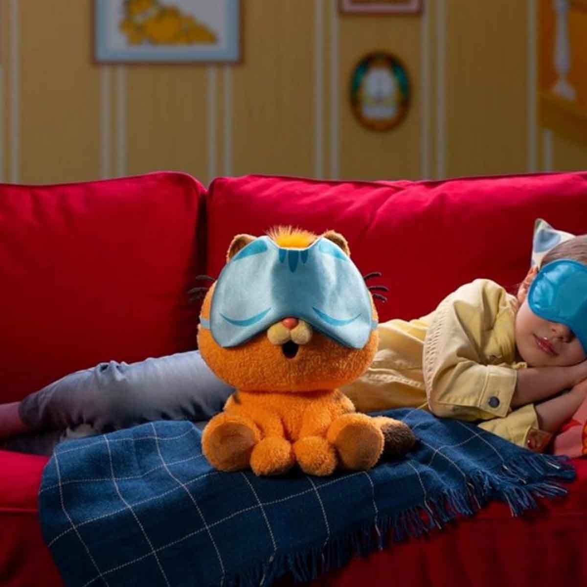 Goliath 10″ Animagic Baby Garfiled Plush Interactive Toy Unisex , 3-4 Years