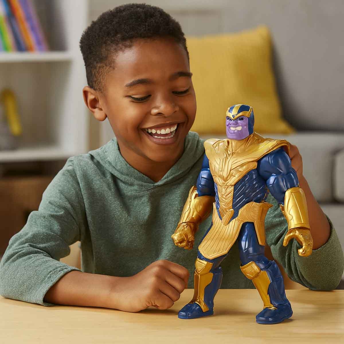 هاسبرو شخصية أكشن أفن تايتان هيرو ديلوكس ثانوس للجنسين، 3-4 سنوات