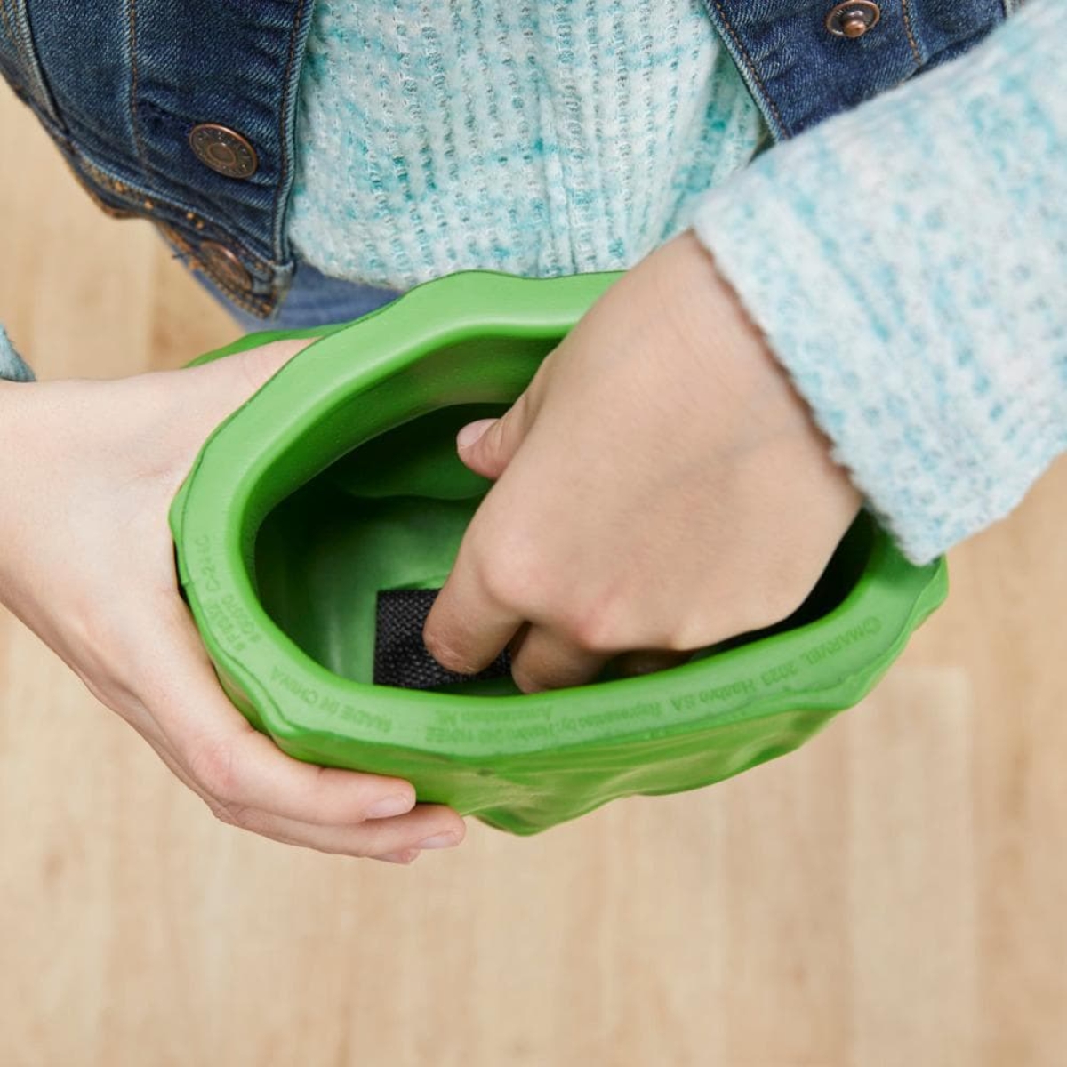 هاسبرو اكسسوارات أيدٍ جاما سماش لهالك للجنسين، 5-7 سنوات