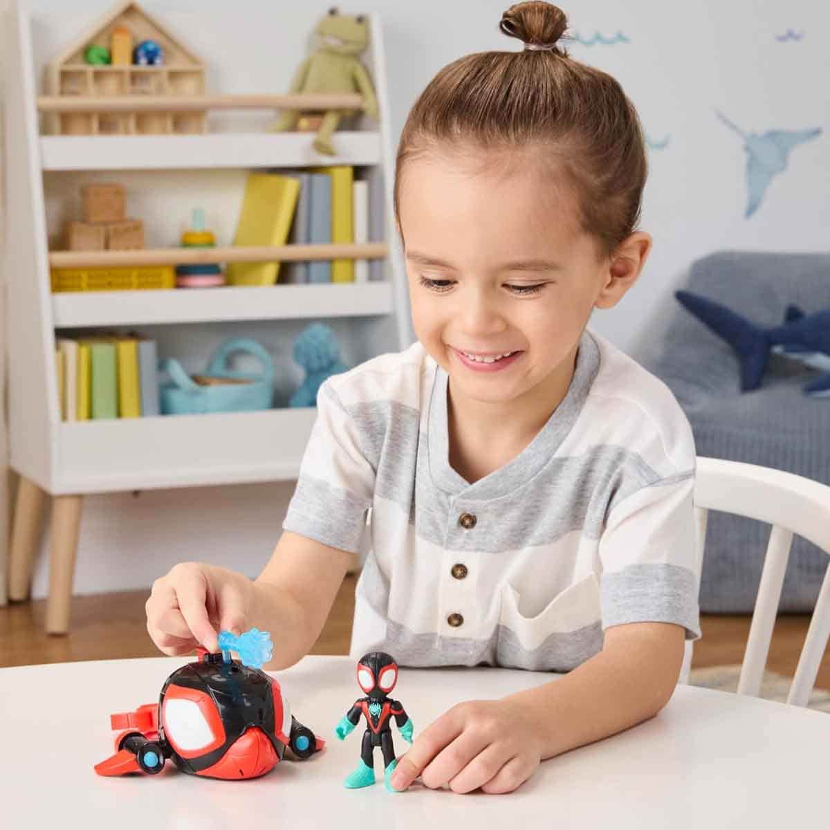 Hasbro Marvel Spidey & His Super Friends Waterwebs Spin Dolphin Vehicle Playset Unisex, 3-4 Years