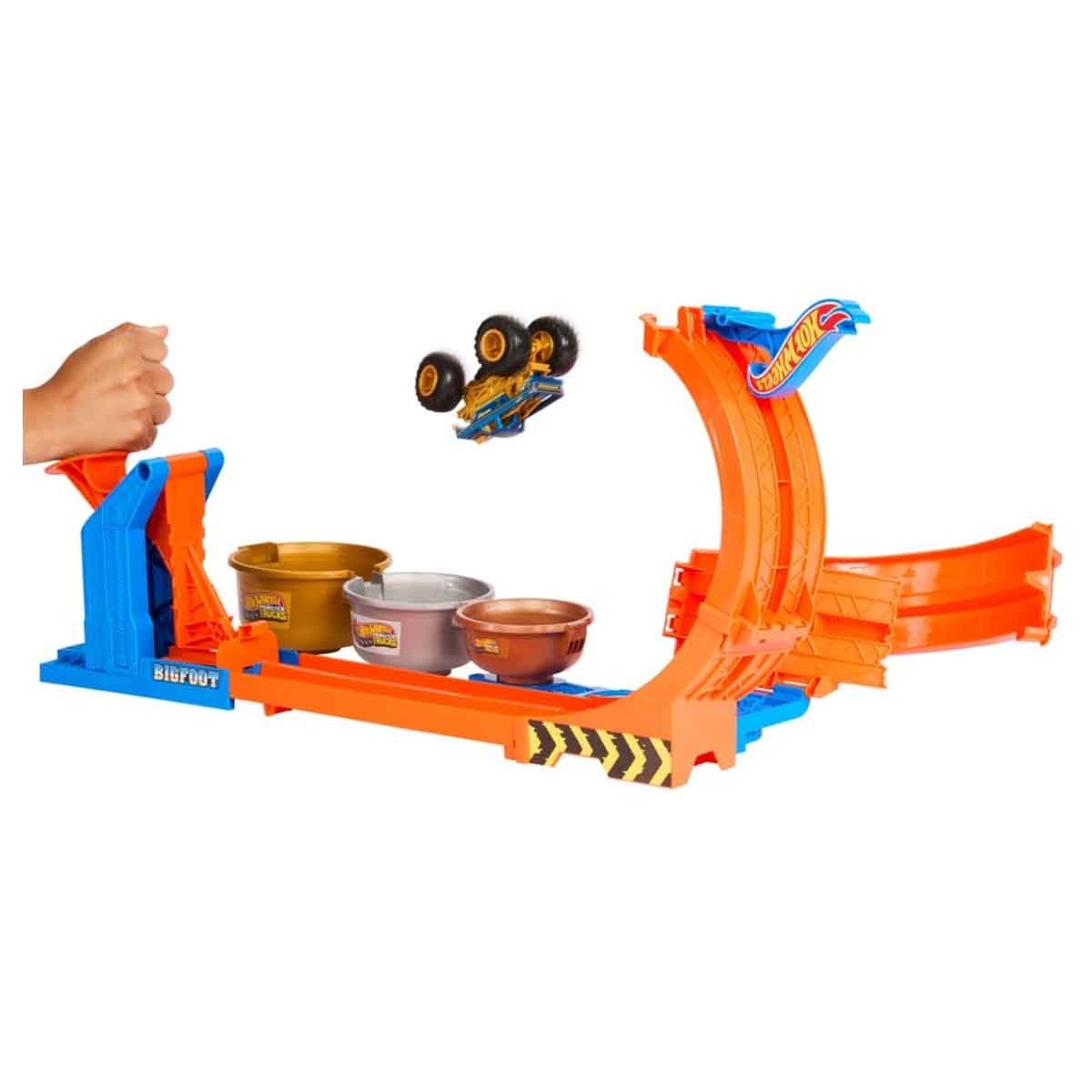 Hot Wheels Demolition Doubles Monster Trucks & Loop-And-Flip Track Set Bundle Unisex, 5-7 Years