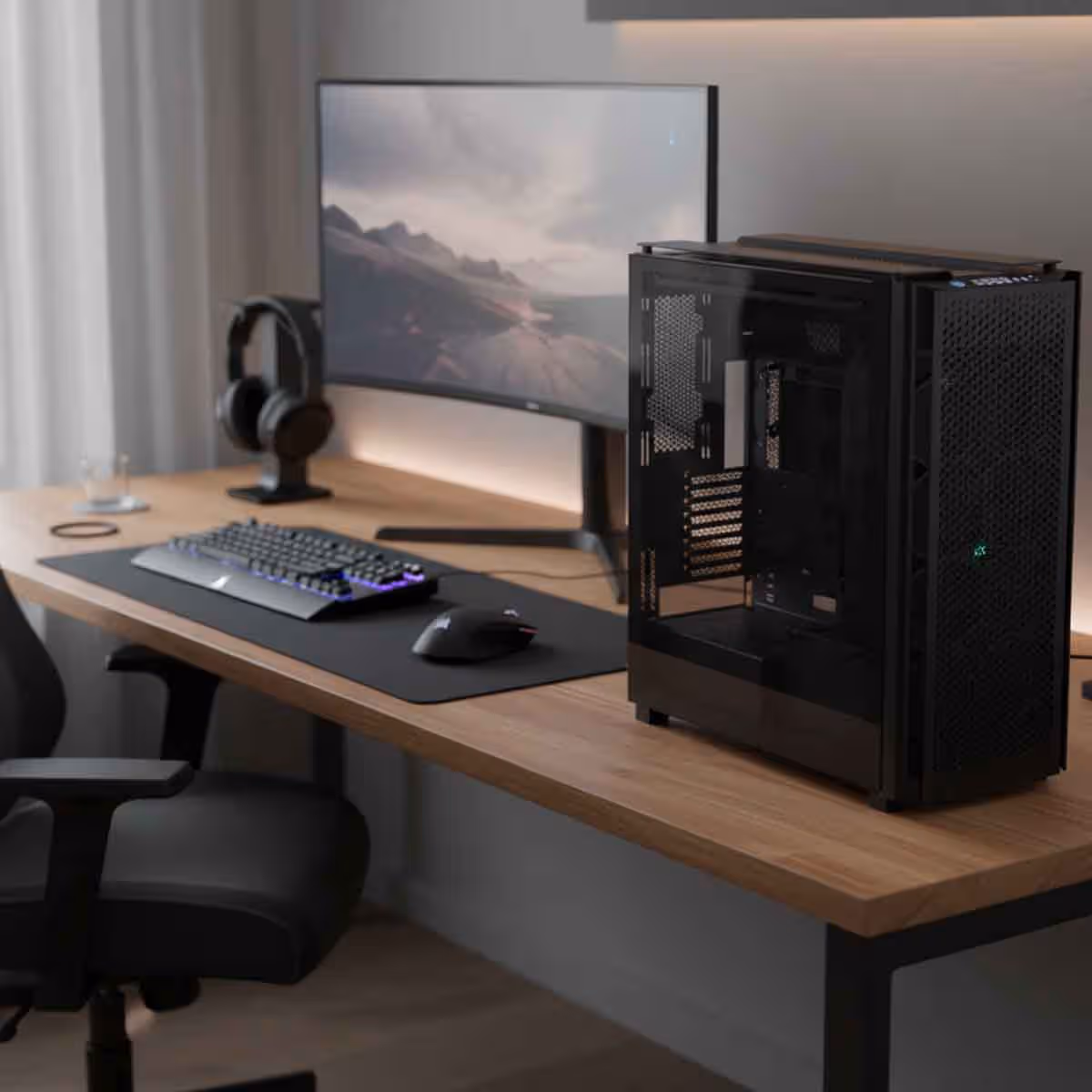 Corsair 9000D RGB Super Full-Tower Gaming PC Case