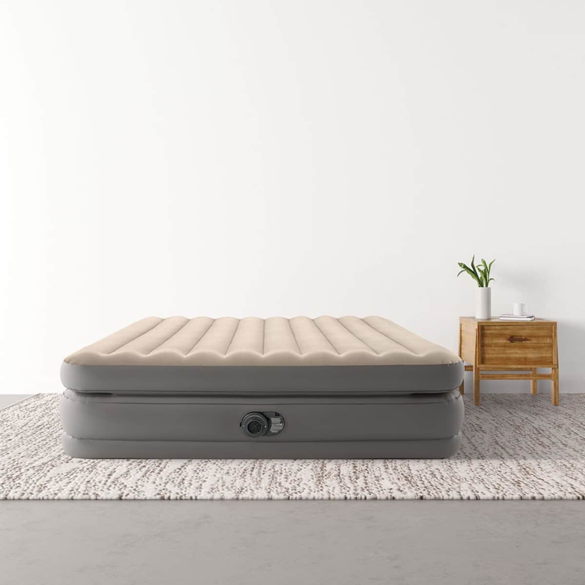 Intex Built-in-Pump Queen Comfort Elevated Airbed with Fiber-Tech Unisex, 13+ Years