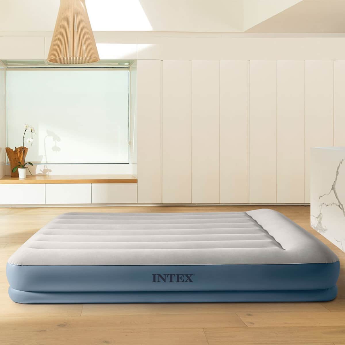 Intex Queen Pillow Rest Mid-Rise Airbed with Built-in Pump Unisex