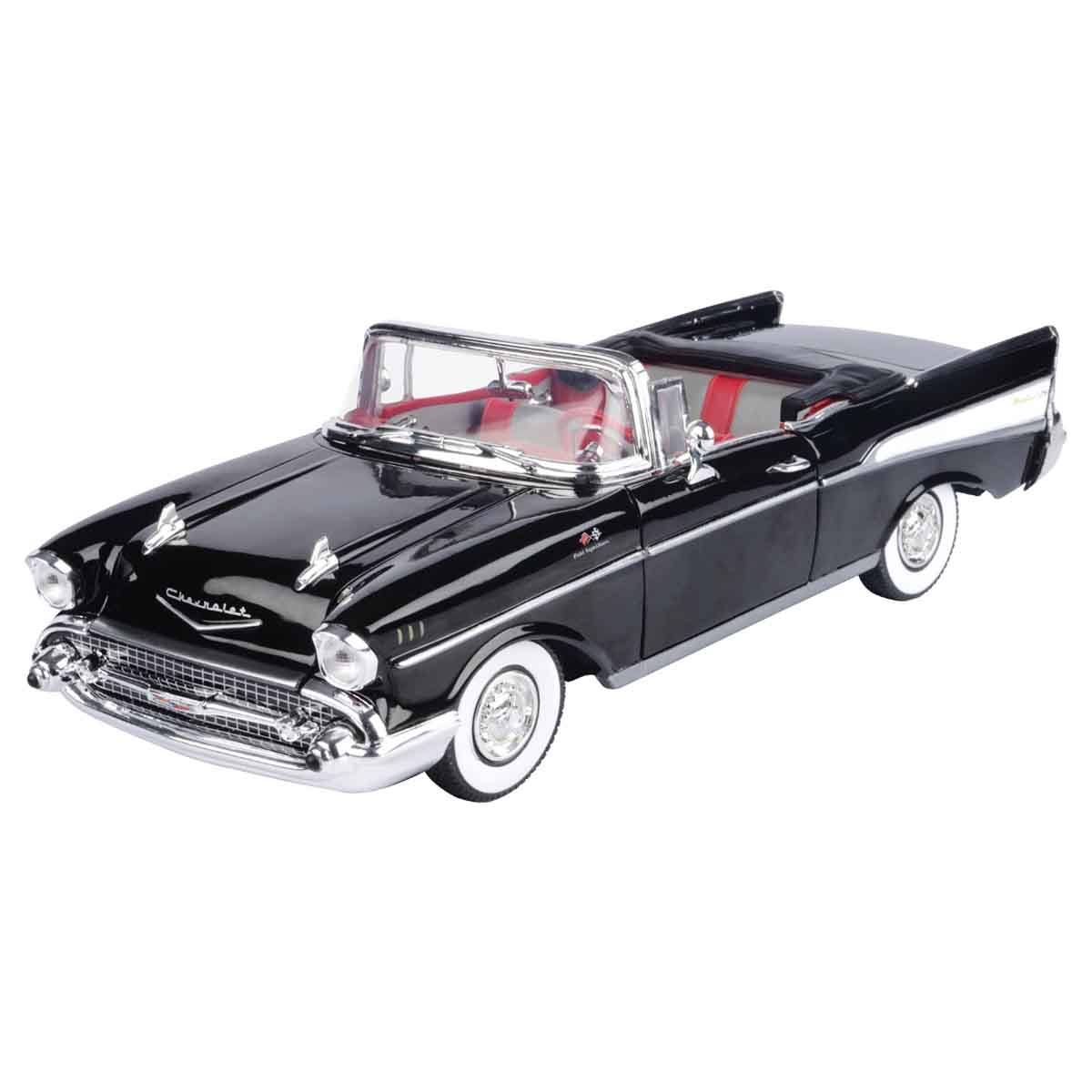 Motor Max James Bond 1:18 Scale 1957 Chevy Bel Air Diecast Car Unisex, 13+ Years