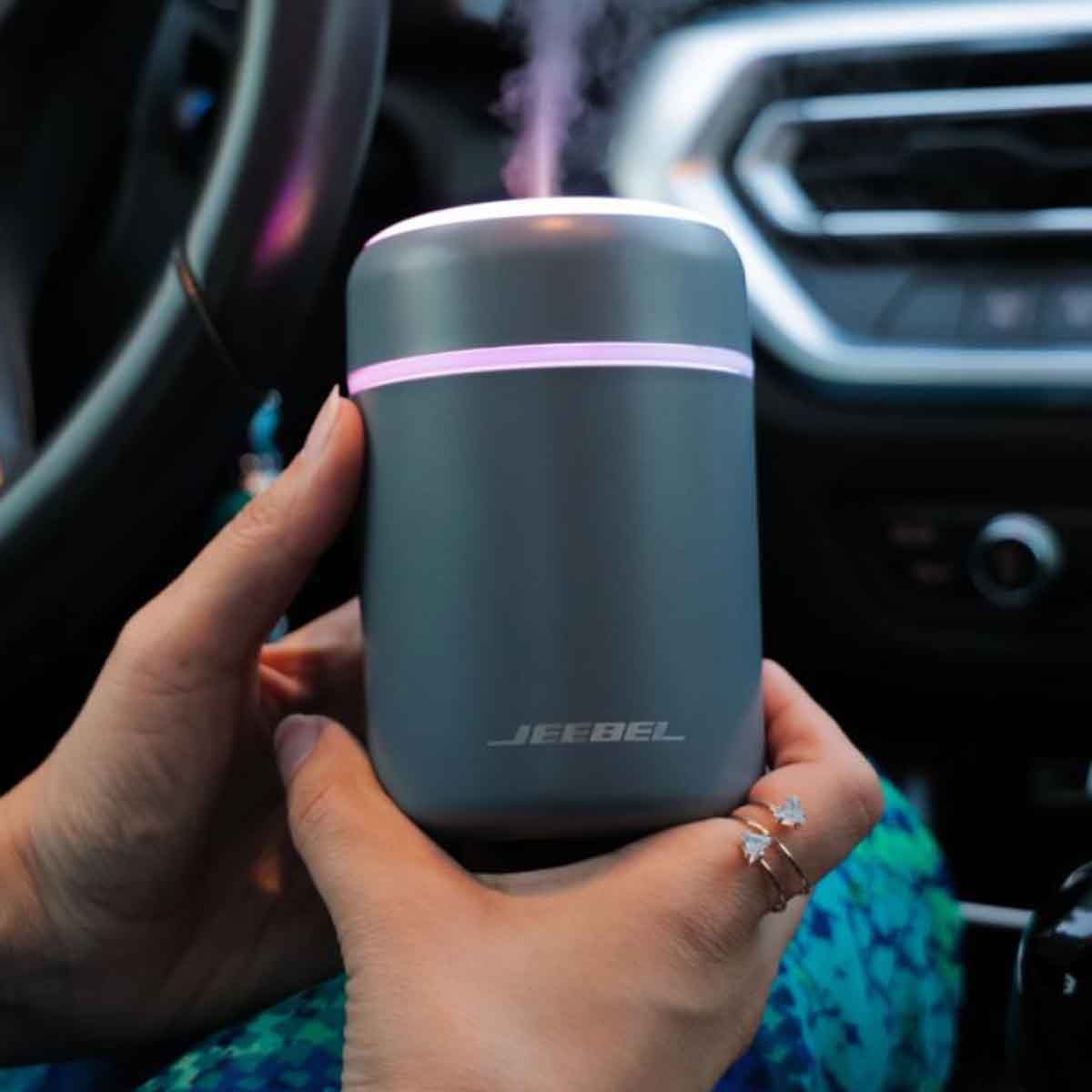 جيبل مرطب هواء صغير 300 مل بإضاءة LED يعمل عبر USB باللون الأسود