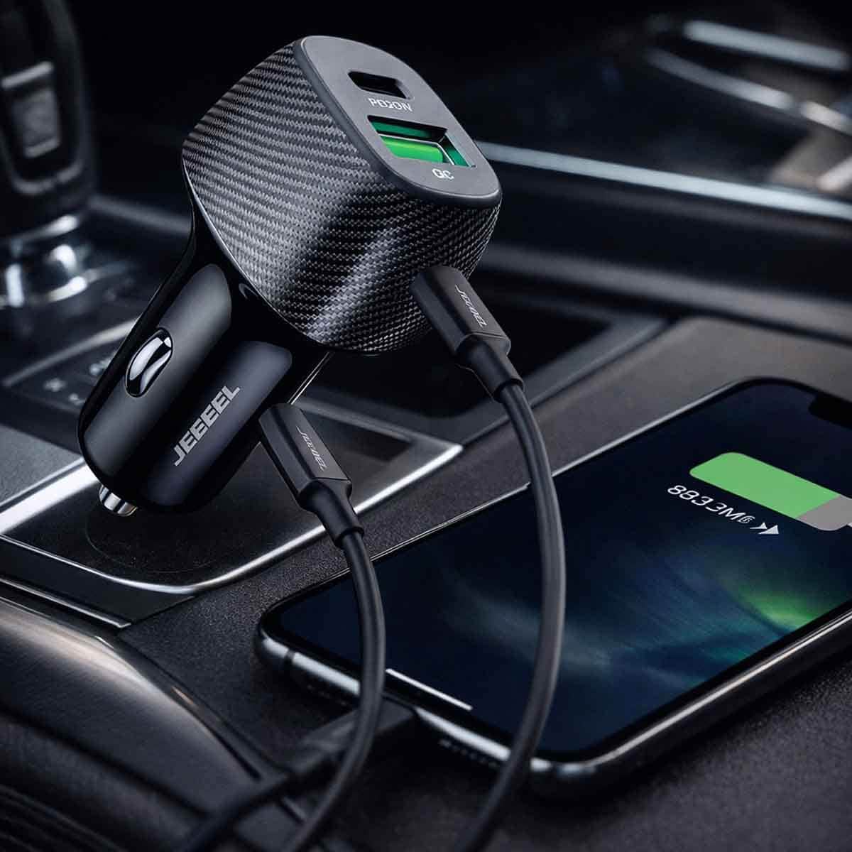 جيبل شاحن سيارة ثنائي المنافذ 38 واط USB-C PD وUSB-A QC 3.0 مع كابل لايتنينغ معتمد MFi باللون الأسود