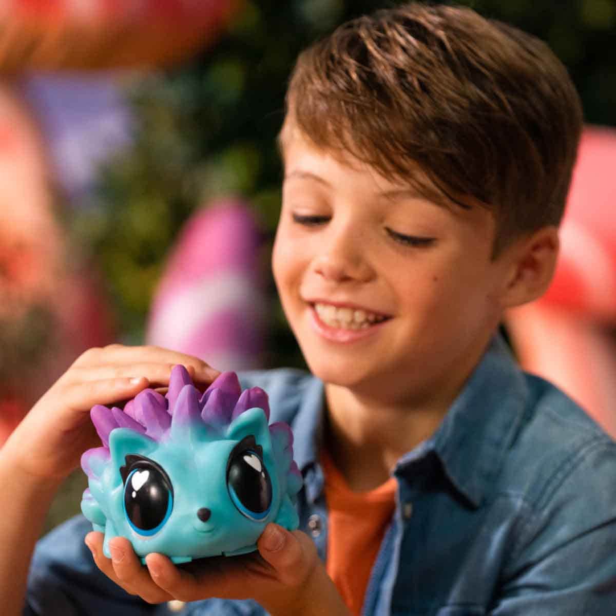 Jiggly Pets Blue Spiky The Hedgehog with Sounds Unisex, 5-7 Years