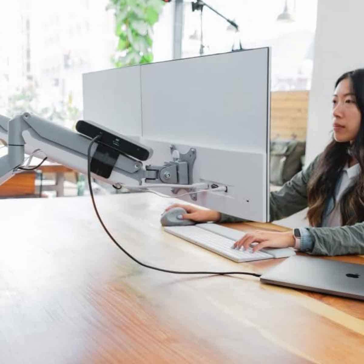Kensington Docking Station Mounting Bracket
