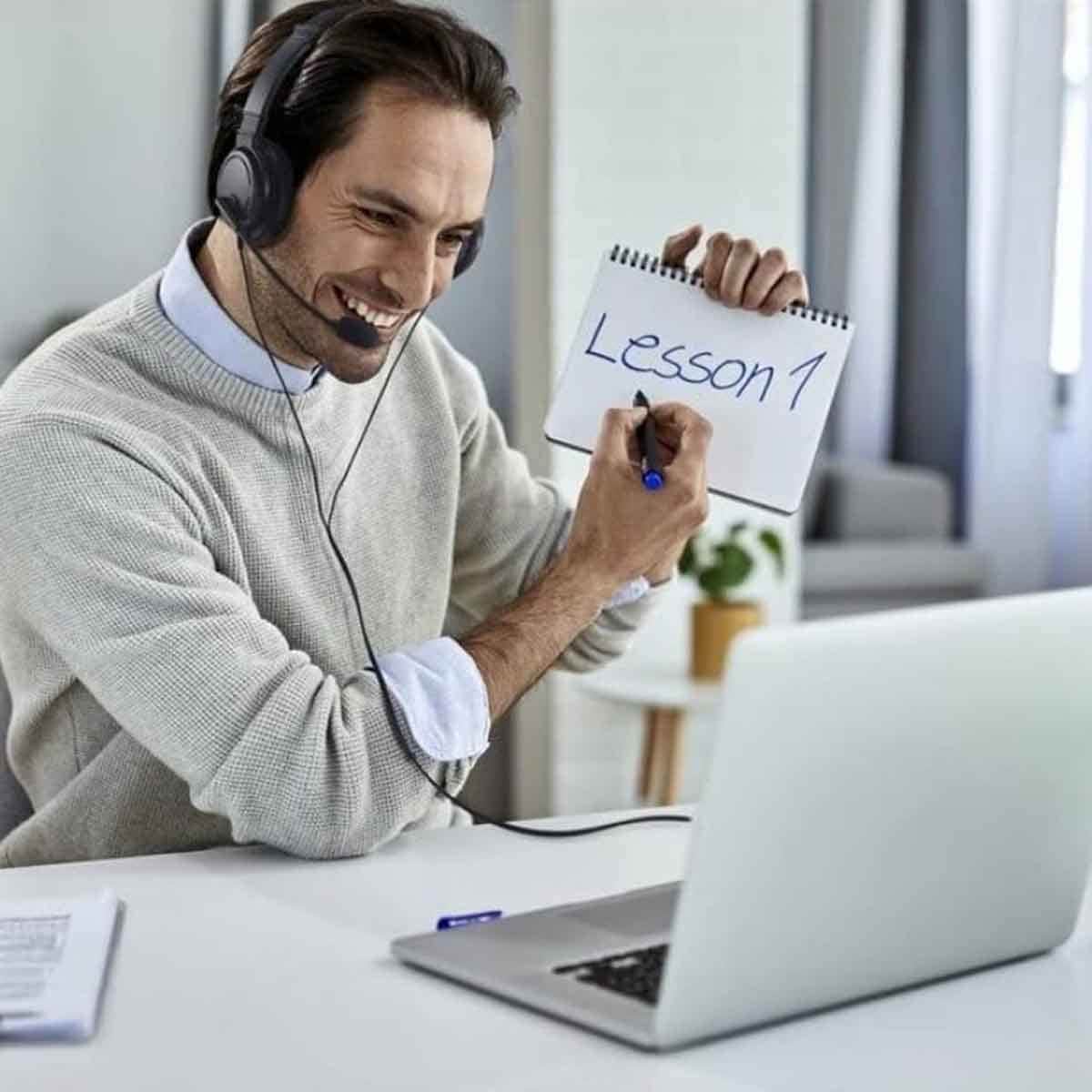 كينسينغتون سماعات يو إس بي مع ميكروفون وتحكم في الصوت
