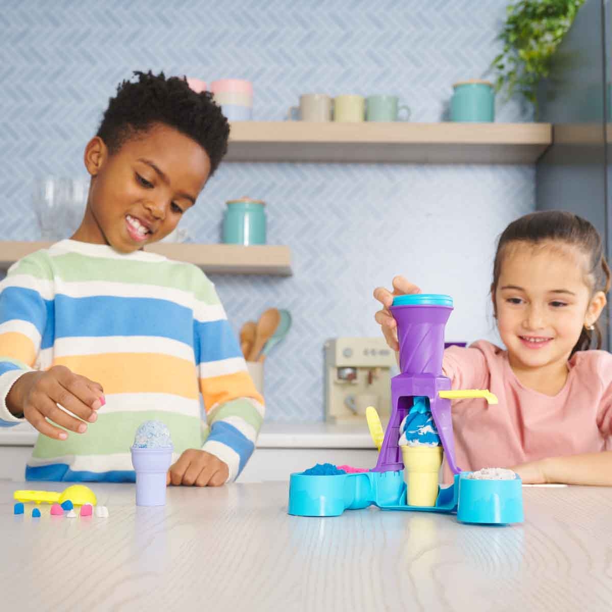 Kinetic Sand Soft Serve Station Playset Unisex, 5-7 Years
