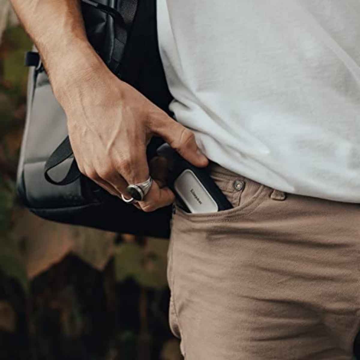 كينغستون قرص تخزين إس إس دي خارجي 4 تيرابايت إكس إس 2000 يو إس بي سي 3.2