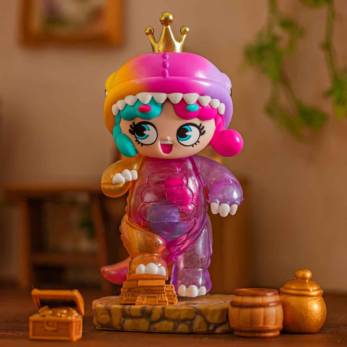 كوينـي شخصية أكشن ديلوكس كوين أوف راوَر 11 إنش للبنات، عمر 5-7 سنوات