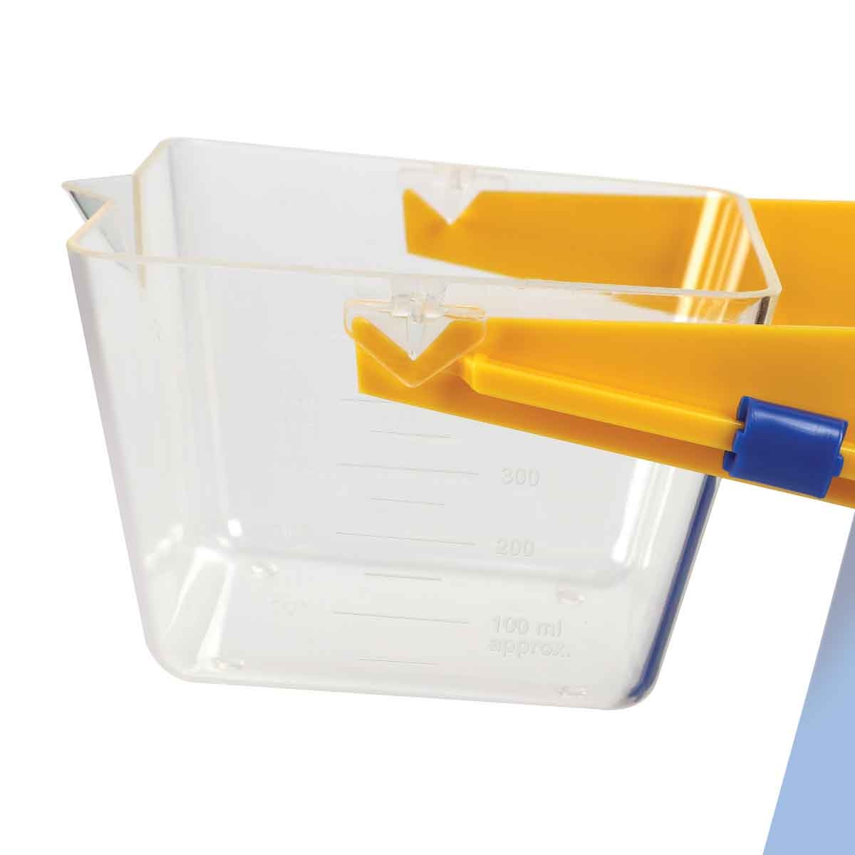 Learning Resources Primary Bucket Balance With Baby Bears Counters Unisex, 3-4 Years