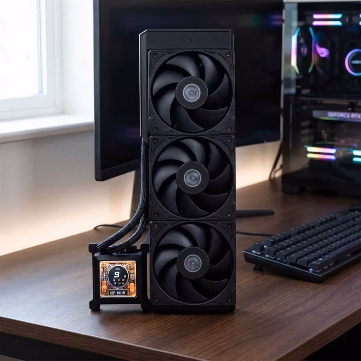 Lian Li Hydro-Shift LCD 360mm Liquid CPU Cooler
