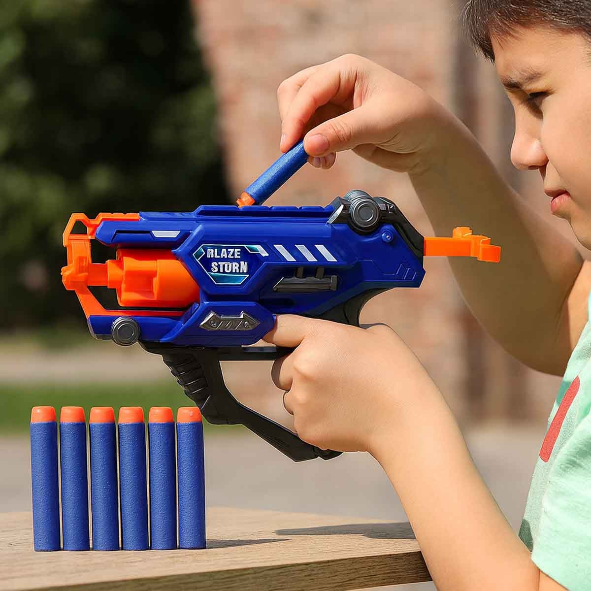 ليتل ستوري لعبة إطلاق يدوية للأطفال مع 10 طلقات طرية باللون الأزرق للجنسين، 3-4 سنوات