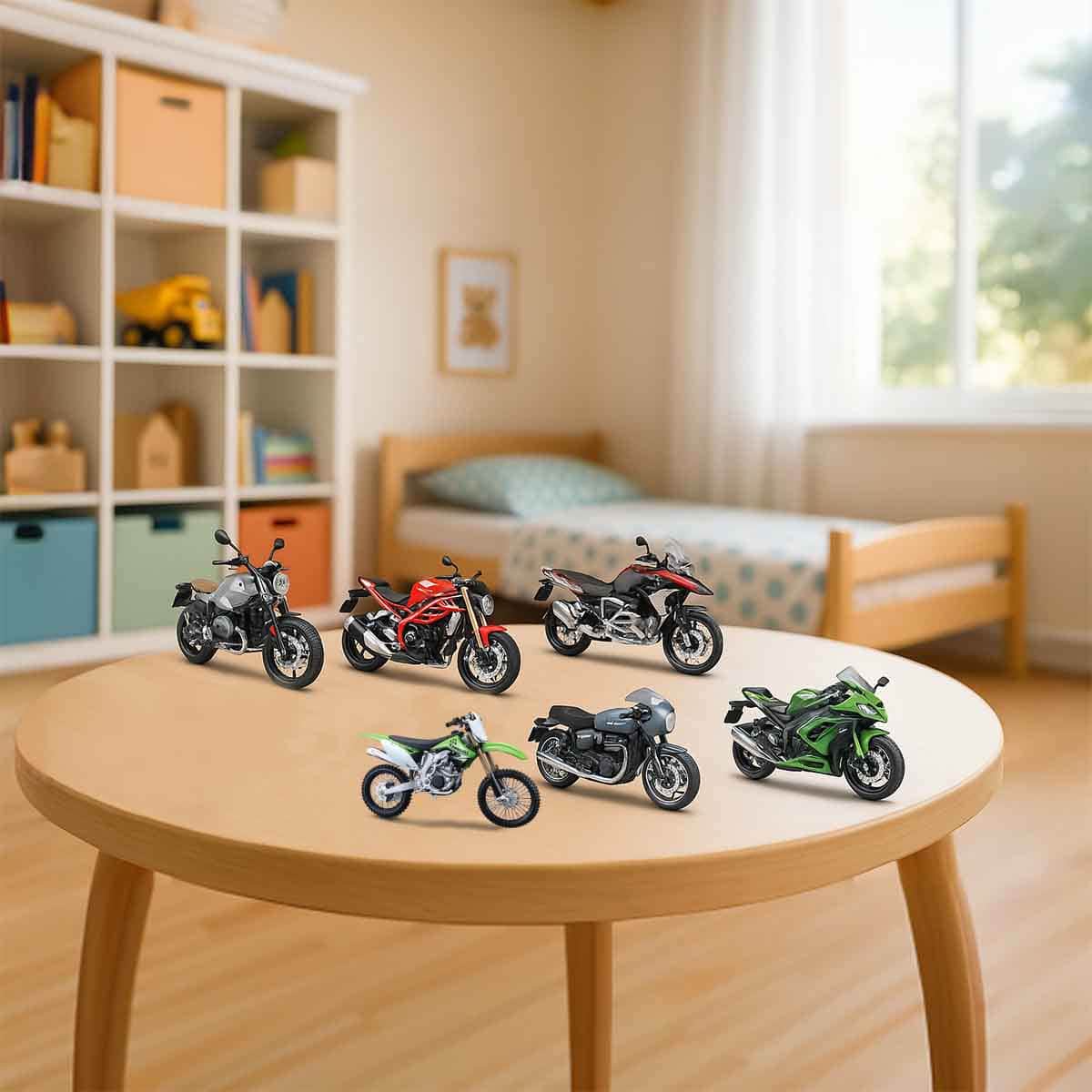Maisto 1:12 Scale Assorted Designs Diecast Motorcycle Boys, 3-4 Years