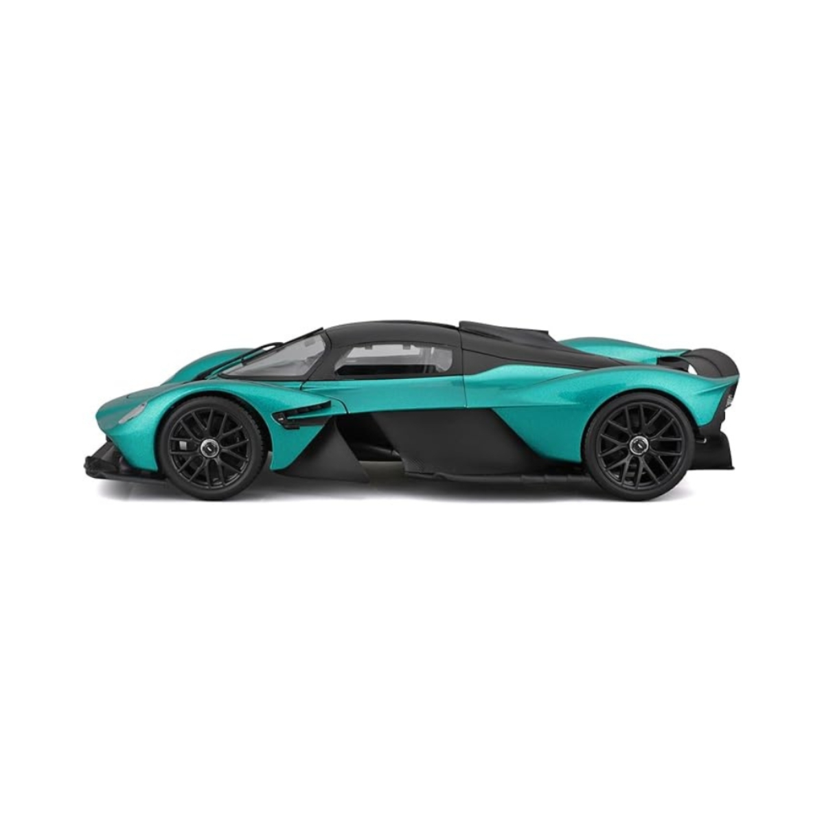 Maisto 1:18 Scale Aston Martin Valkyrie 2022 Assorted Diecast Car Unisex, 3-4 Years