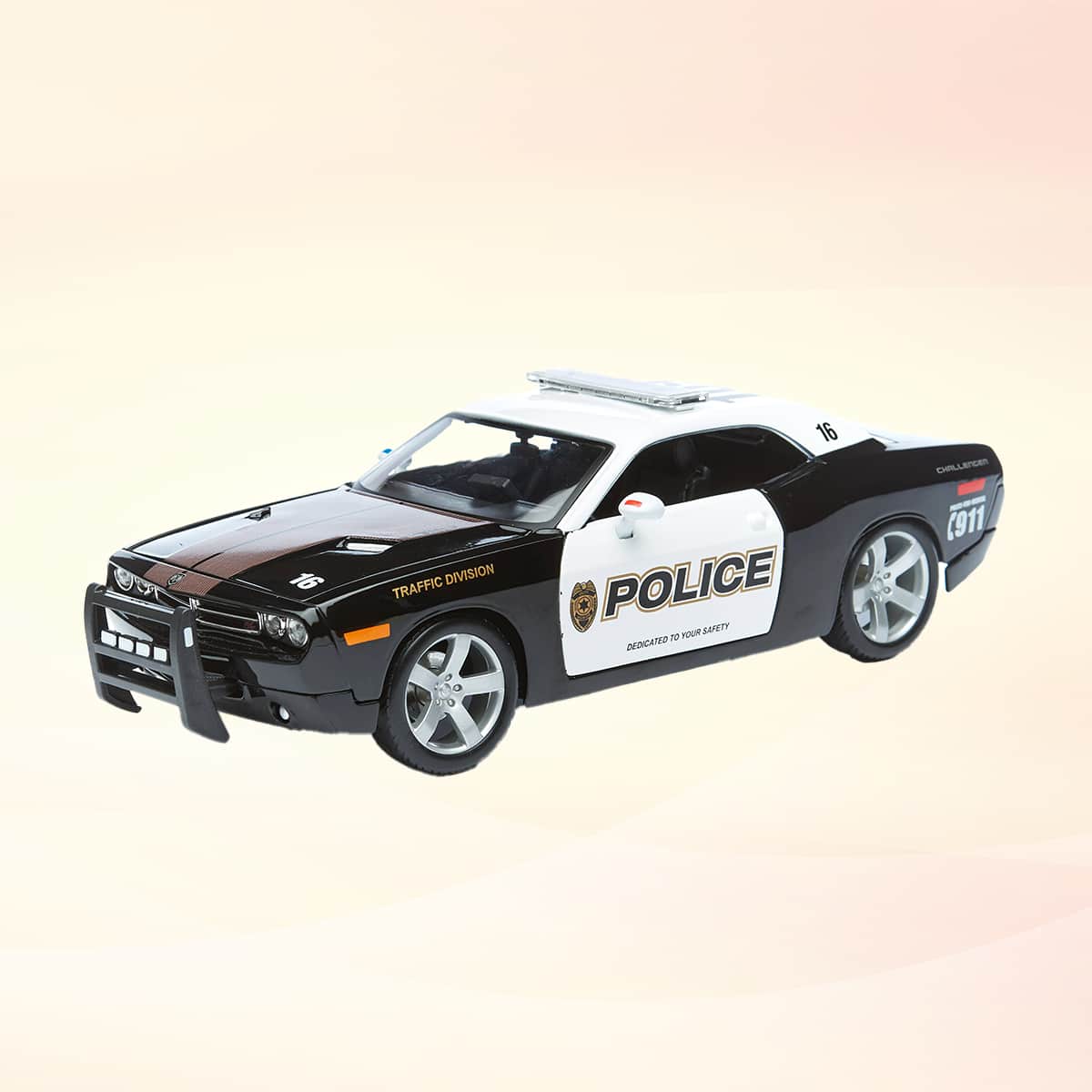 Maisto 1:18 Scale Dodge Challenger Concept Police 2006 Diecast Car Unisex, 3-4 Years