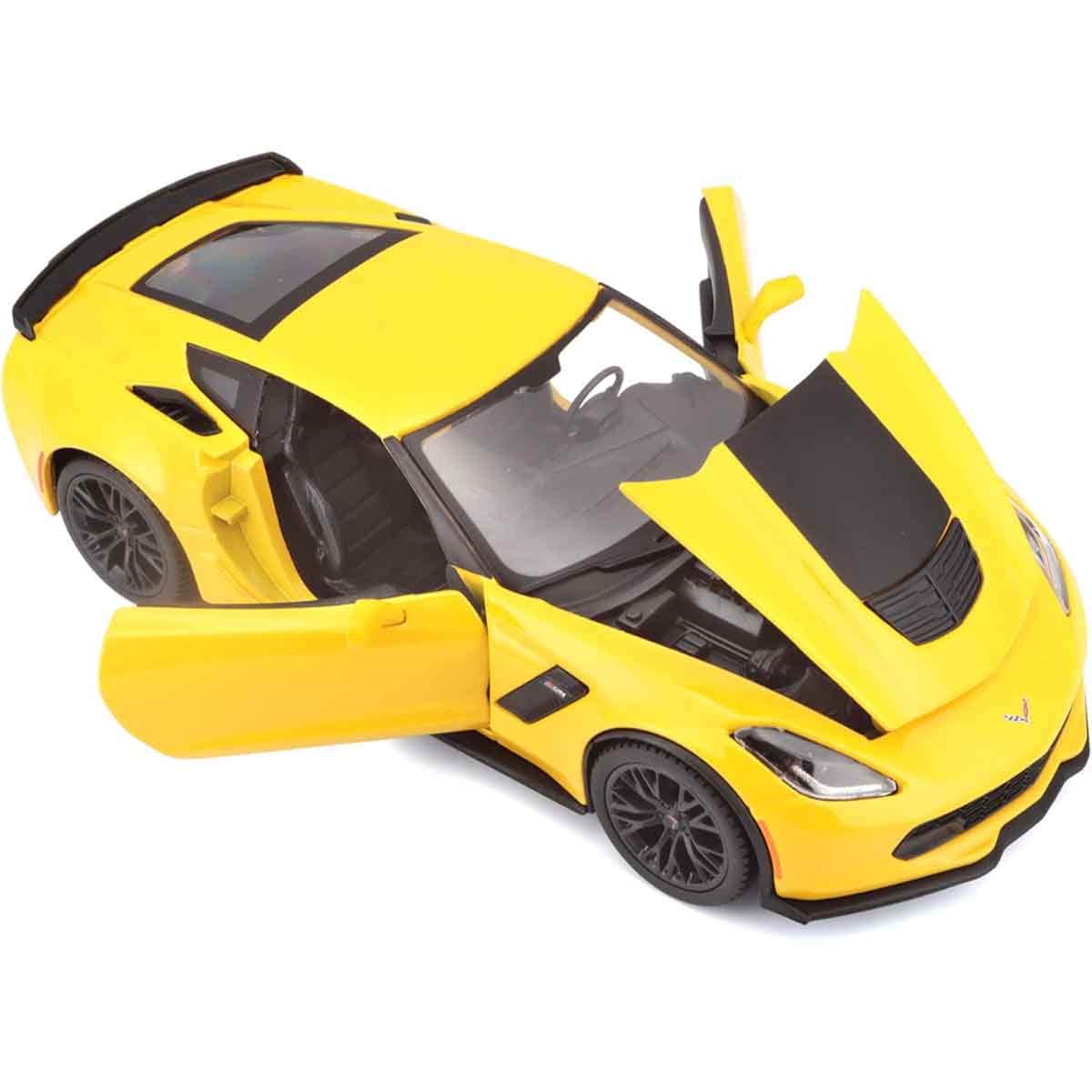 مايستو سيارة دايكاست كورفيت Z06 2015 صفراء بمقياس 1:24 للأولاد، من عمر 3 إلى 4 سنوات