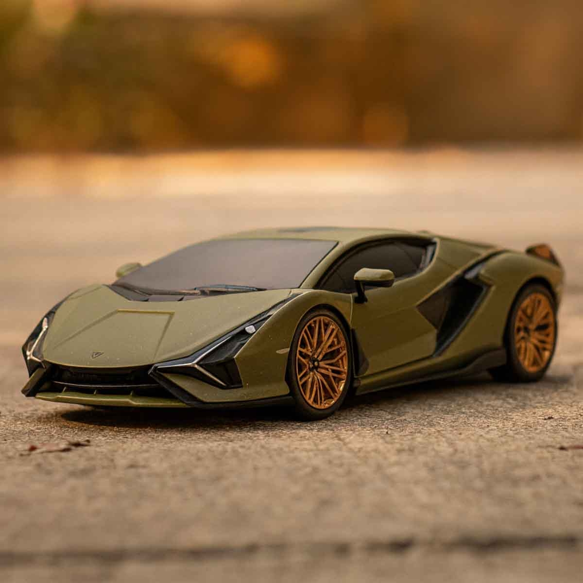 مايستو سيارة آر سي لامبورغيني سيان FKP 37 بمقياس 1:24 للأولاد، 5-7 سنوات