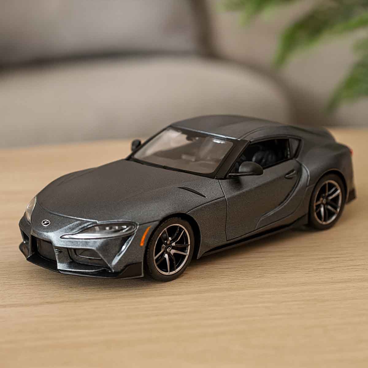 Maisto 1:24 Scale Toyota Supra GR Die-Cast Car Boys, 3-4 Years
