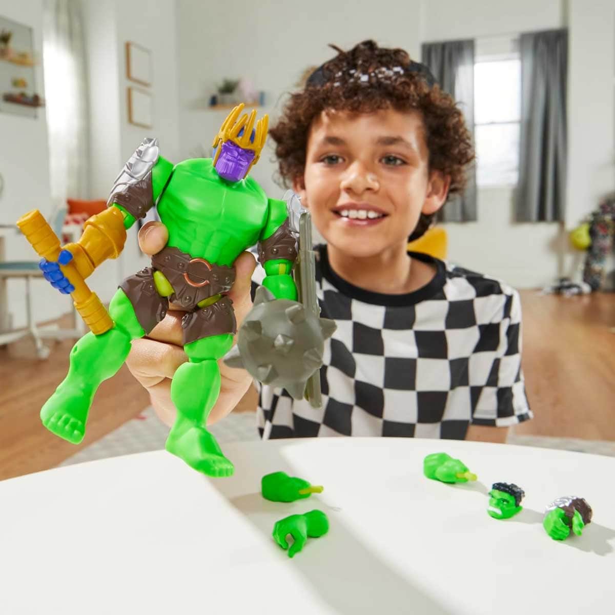 Marvel Avengers MixMashers Hulk Deluxe Action Figure Unisex, 5-7 Years