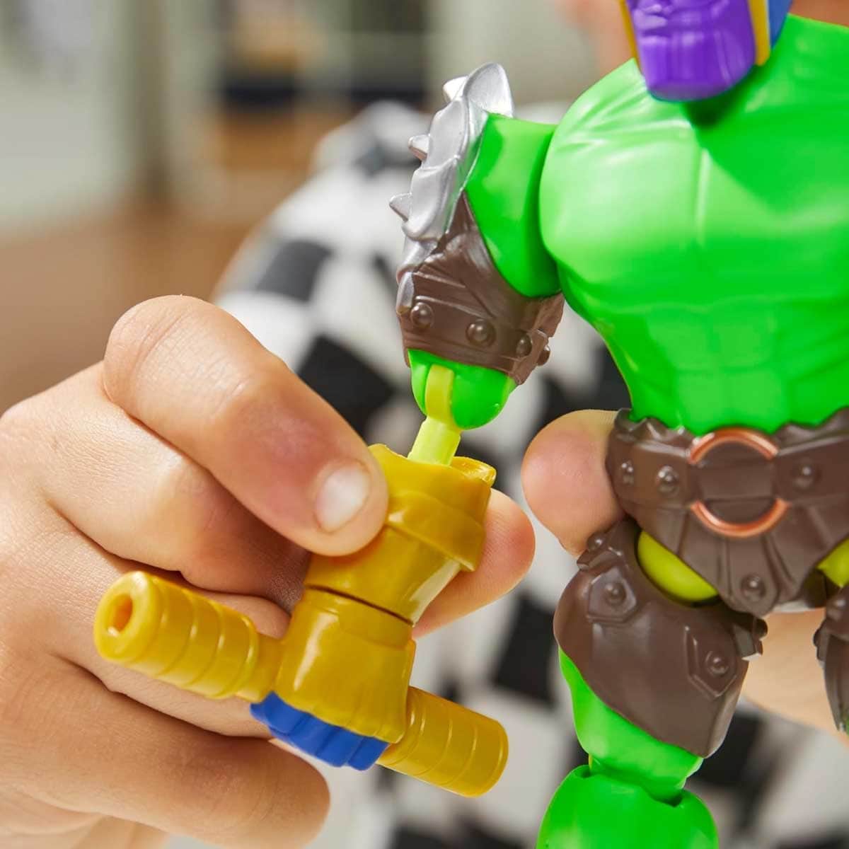 Marvel Avengers MixMashers Hulk Deluxe Action Figure Unisex, 5-7 Years