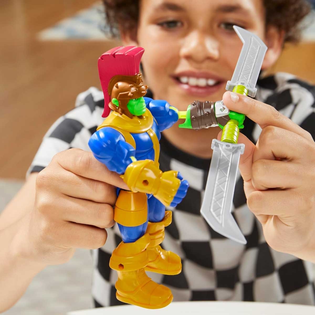 Marvel Avengers MixMashers Thanos Deluxe Action Figure Unisex, 5-7 Years