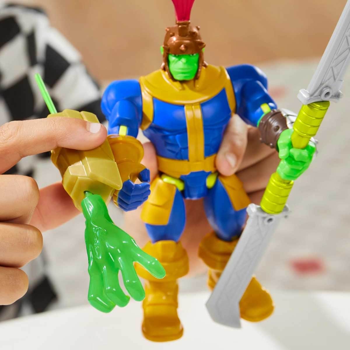 Marvel Avengers MixMashers Thanos Deluxe Action Figure Unisex, 5-7 Years