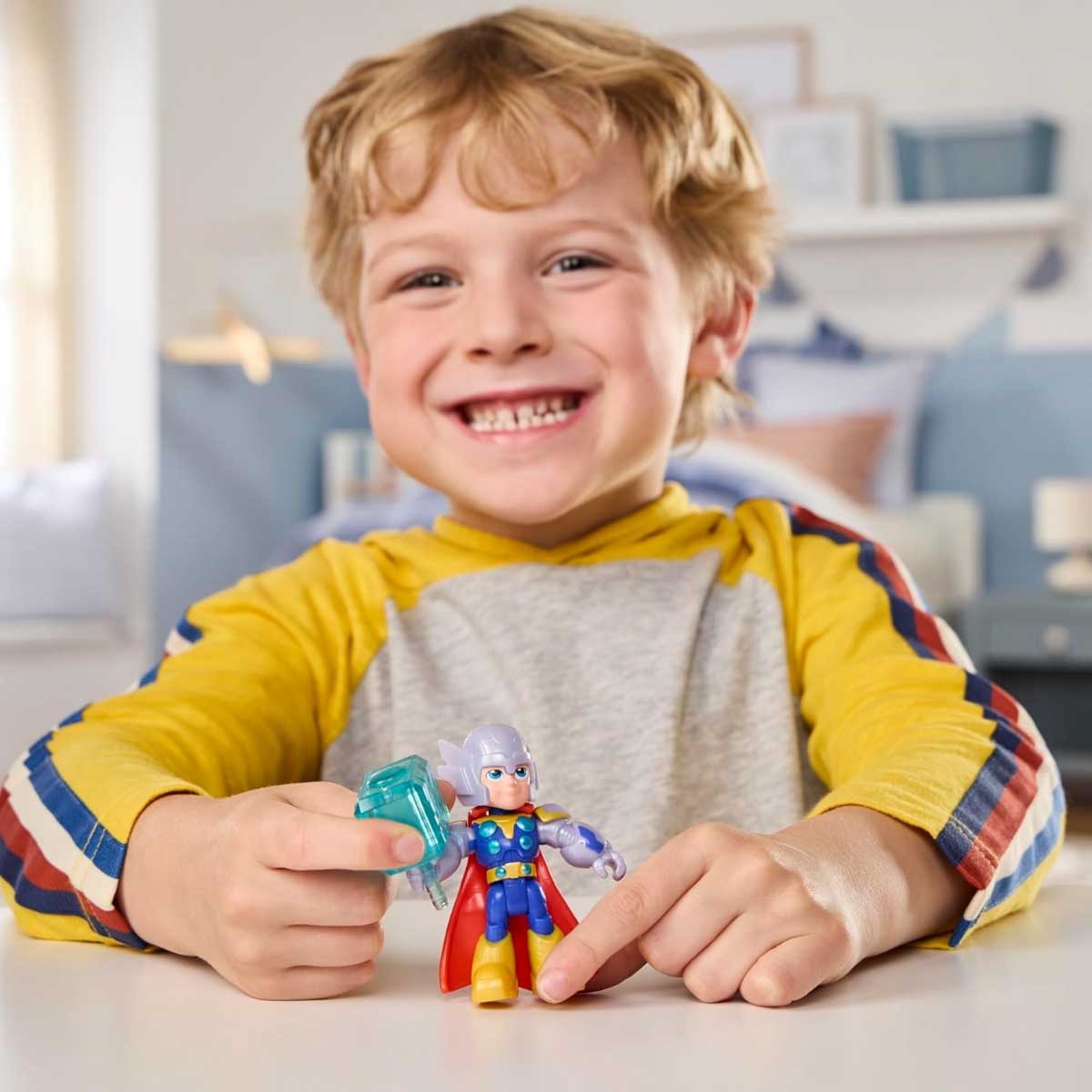 Marvel Iron Man & His Awesome Friends Thor Action Figure with Accessories Unisex, 3-4 Years